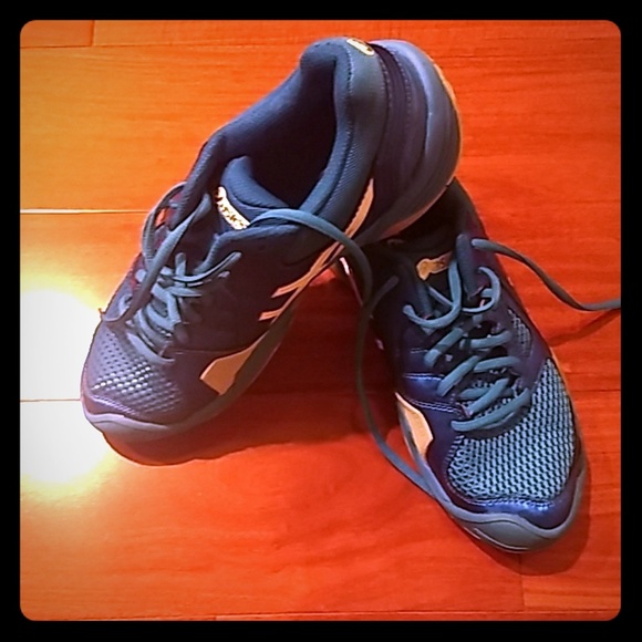 Contend 2 GS Running Shoe Size 6 M Big Kid ASICS C405N Kid/'s GEL